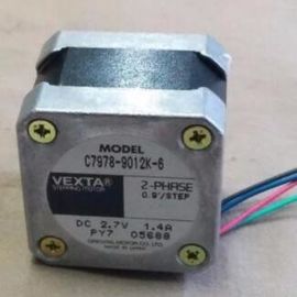 MOTOR de ESCALONAMIENTO del minilab de NORITSU VEXTA C7978-9012K-6 proveedor