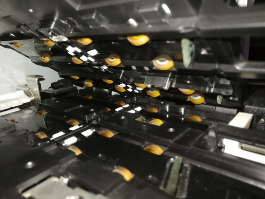 El escáner de película de Noritsu LS600 con el ordenador y el regulador de EZ utilizó proveedor